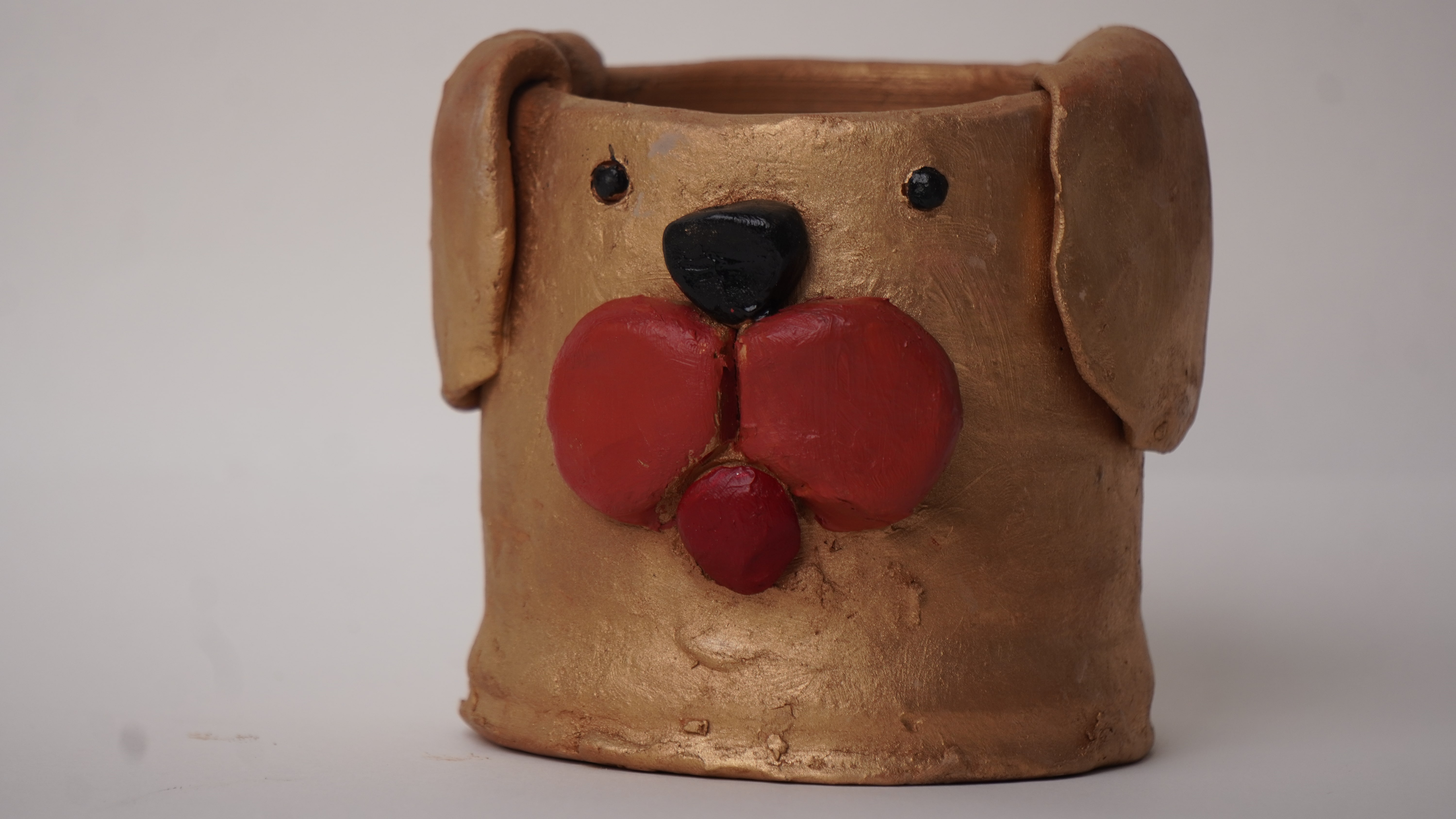 Dog Planter (Golden)