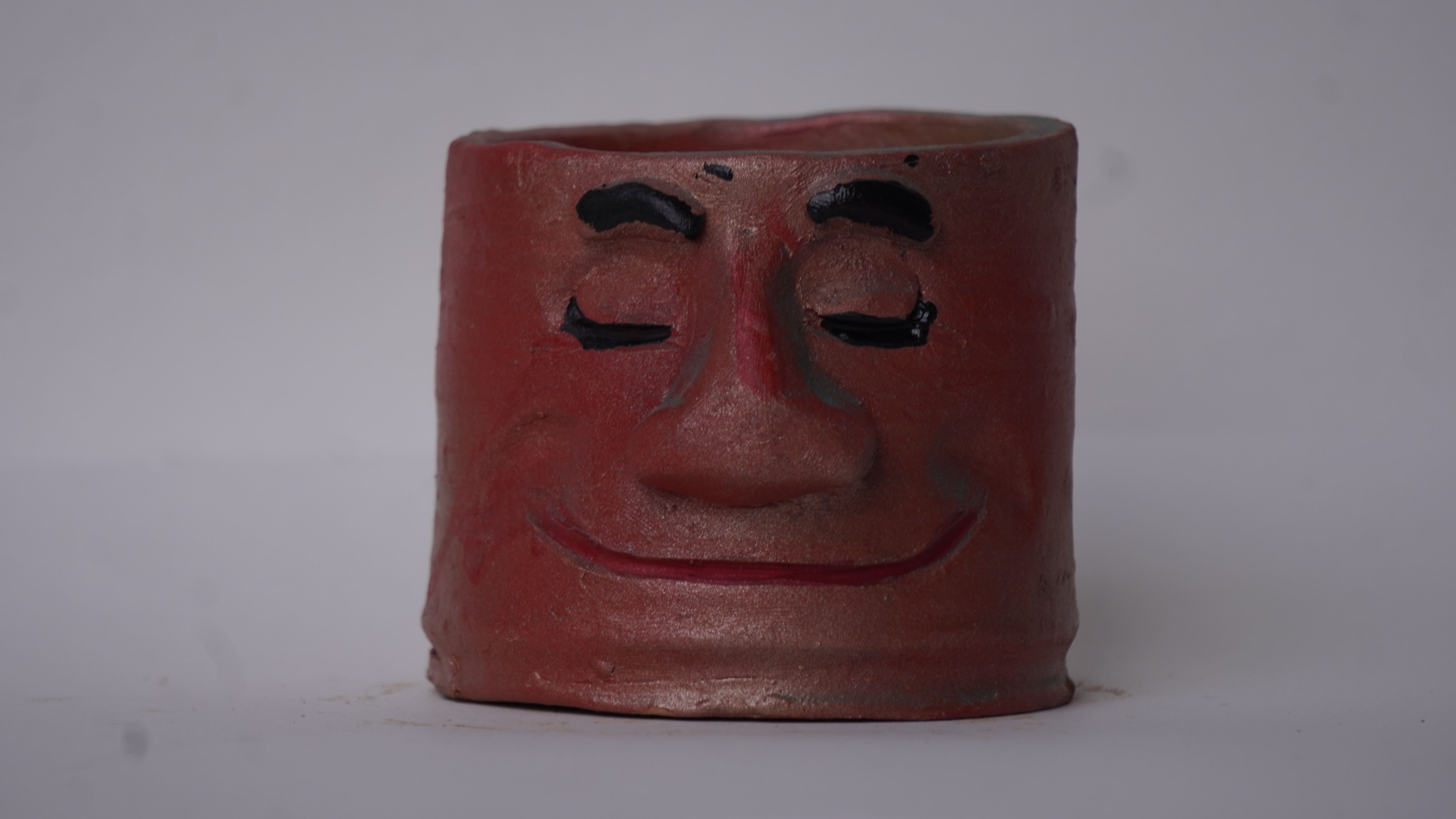 Smile Face Planter (Red)