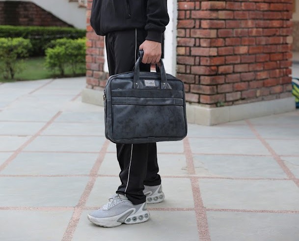  Laptop Bag